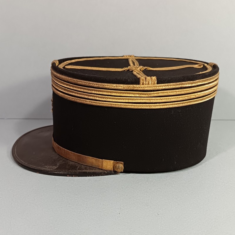 KEPI MODELE 1919 1931 DE COMMANDANT DE L'INFANTERIE ET DE L'ARTILLERIE COLONIALE ANNEES 1940 TAILLE 58